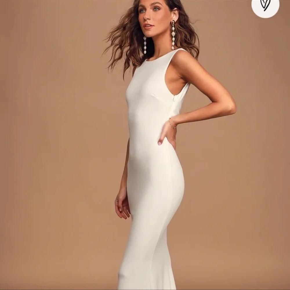 Lulu's Elegant White Wedding Dress - Picture 1 of 10